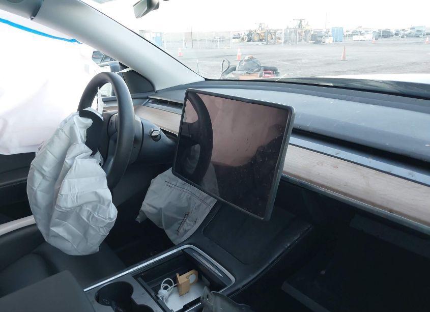 Photo 19 of 2023 Tesla Model Y AWD/LONG RANGE DUAL MOTOR ALL-WHEEL DRIVE (VIN 7SAYGAEE0PF907791)