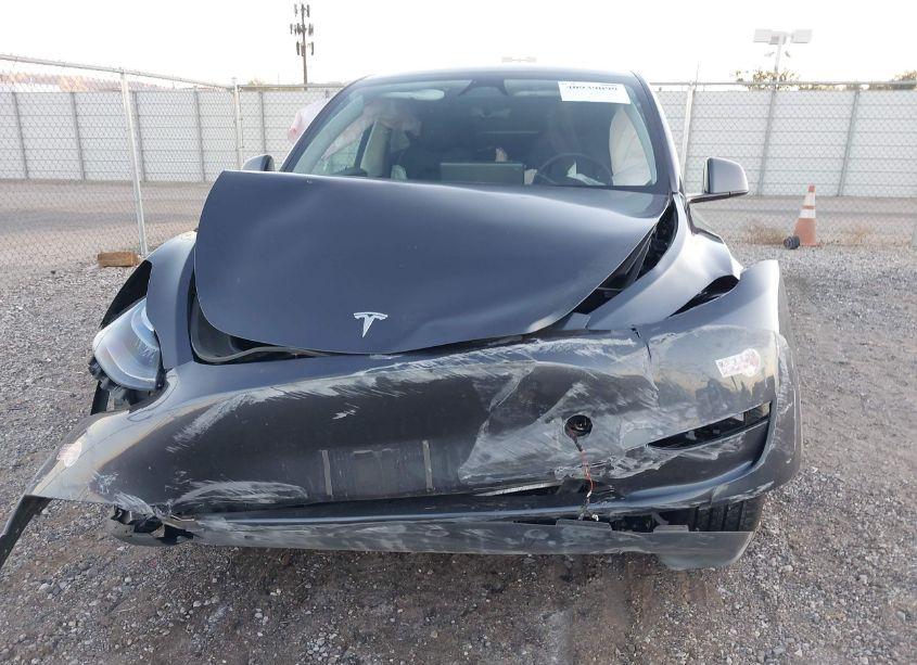 Photo 6 of 2023 Tesla Model Y AWD/LONG RANGE DUAL MOTOR ALL-WHEEL DRIVE (VIN 7SAYGAEE0PF907791)