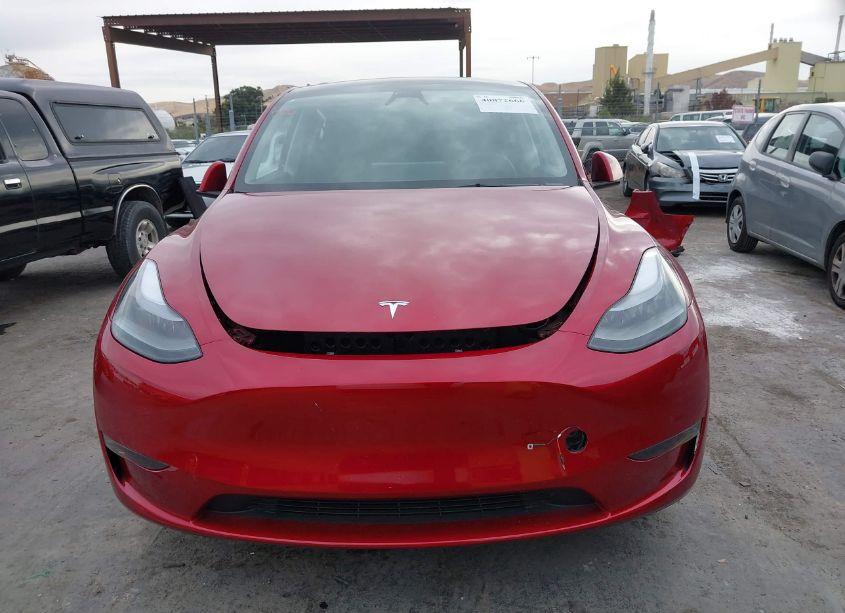 Photo 13 of 2024 Tesla Model Y LONG RANGE DUAL MOTOR ALL-WHEEL DRIVE (VIN 7SAYGAEE0RF017553)