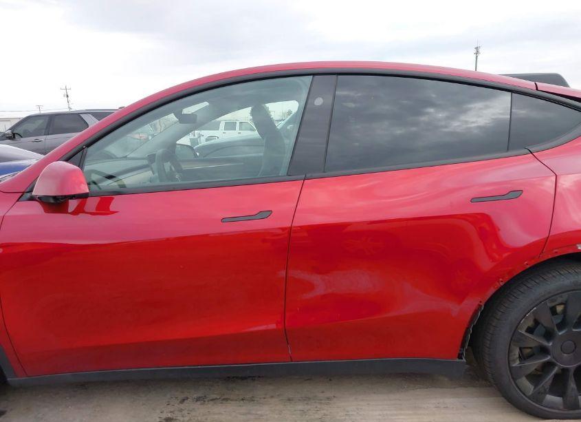 Photo 15 of 2024 Tesla Model Y LONG RANGE DUAL MOTOR ALL-WHEEL DRIVE (VIN 7SAYGAEE0RF017553)