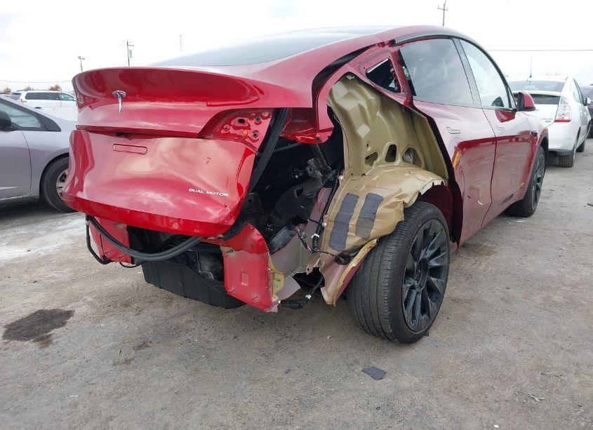 Photo 6 of 2024 Tesla Model Y LONG RANGE DUAL MOTOR ALL-WHEEL DRIVE (VIN 7SAYGAEE0RF017553)