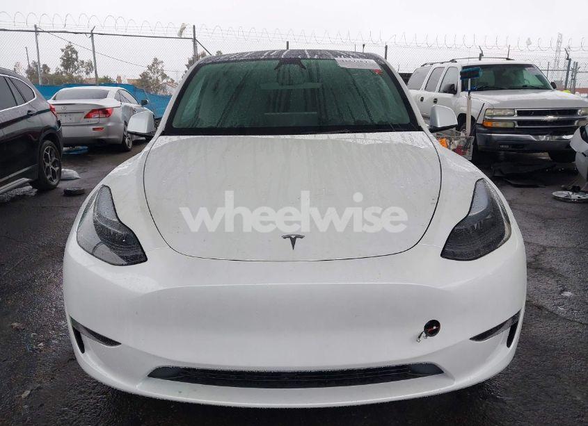 Photo 12 of 2025 Tesla Model Y LONG RANGE DUAL MOTOR ALL-WHEEL DRIVE (VIN 7SAYGAEE0SF266764)