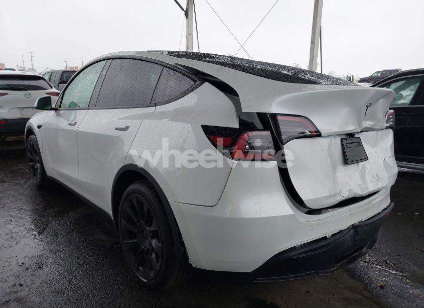 Photo 3 of 2025 Tesla Model Y LONG RANGE DUAL MOTOR ALL-WHEEL DRIVE (VIN 7SAYGAEE0SF266764)