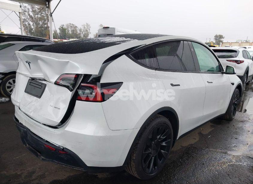 Photo 4 of 2025 Tesla Model Y LONG RANGE DUAL MOTOR ALL-WHEEL DRIVE (VIN 7SAYGAEE0SF266764)