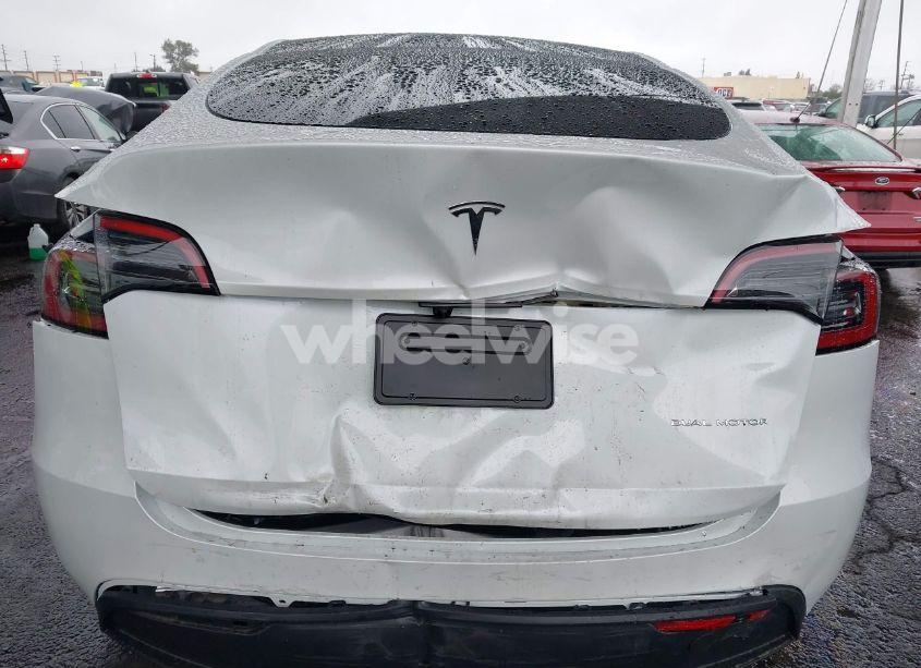 Photo 6 of 2025 Tesla Model Y LONG RANGE DUAL MOTOR ALL-WHEEL DRIVE (VIN 7SAYGAEE0SF266764)