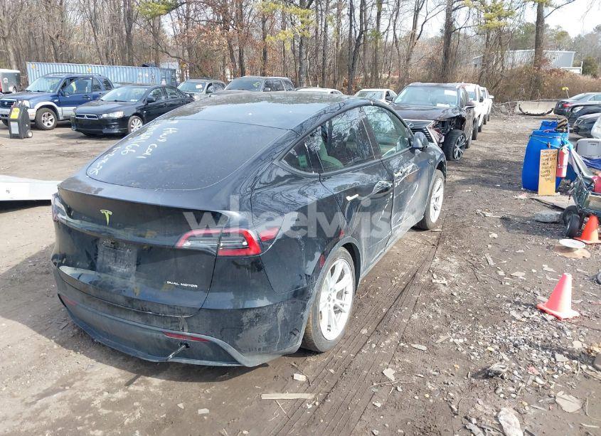 Photo 4 of 2022 Tesla Model Y LONG RANGE DUAL MOTOR ALL-WHEEL DRIVE (VIN 7SAYGAEE1NF364514)