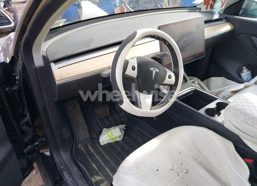 Photo 5 of 2022 Tesla Model Y LONG RANGE DUAL MOTOR ALL-WHEEL DRIVE (VIN 7SAYGAEE1NF364514)