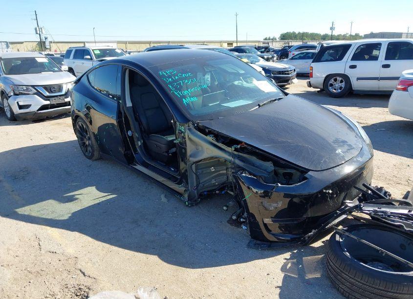 2023 Tesla Model Y AWD/LONG RANGE DUAL MOTOR ALL-WHEEL DRIVE (VIN 7SAYGAEE1PF837301) main photo