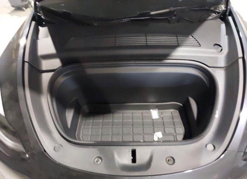 Photo 10 of 2024 Tesla Model Y LONG RANGE DUAL MOTOR ALL-WHEEL DRIVE (VIN 7SAYGAEE1RF037181)