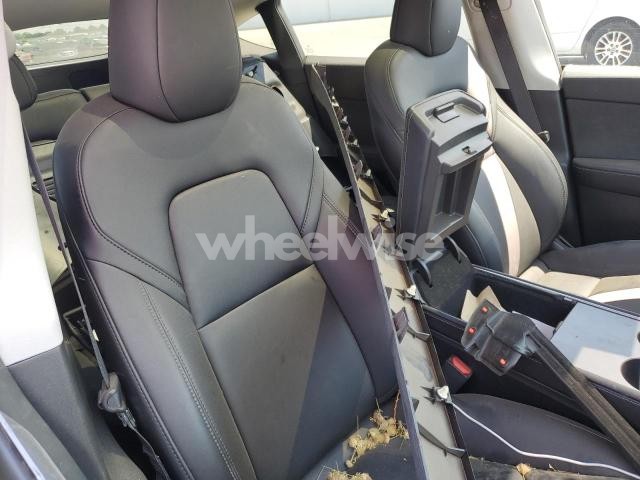 Photo 2 of 2024 TESLA MODEL Y (VIN 7SAYGAEE1RF170717)