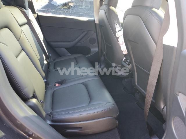 2025 TESLA MODEL Y (VIN 7SAYGAEE1SF218433) main photo