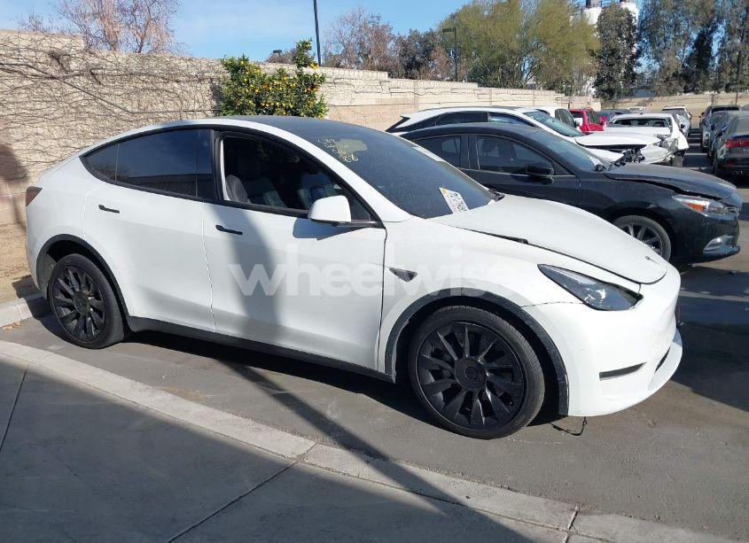 Photo 14 of 2023 Tesla Model Y AWD/LONG RANGE DUAL MOTOR ALL-WHEEL DRIVE (VIN 7SAYGAEE2PF668910)