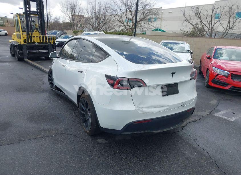 Photo 3 of 2023 Tesla Model Y AWD/LONG RANGE DUAL MOTOR ALL-WHEEL DRIVE (VIN 7SAYGAEE2PF668910)