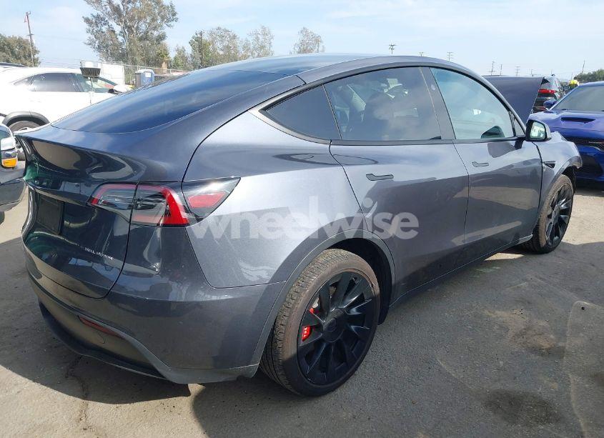 Photo 4 of 2023 Tesla Model Y AWD/LONG RANGE DUAL MOTOR ALL-WHEEL DRIVE (VIN 7SAYGAEE2PF851031)