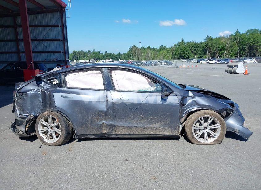 Photo 12 of 2023 Tesla Model Y AWD/LONG RANGE DUAL MOTOR ALL-WHEEL DRIVE (VIN 7SAYGAEE2PF898592)