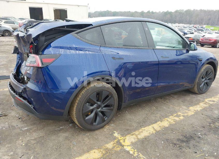 Photo 4 of 2024 Tesla Model Y LONG RANGE DUAL MOTOR ALL-WHEEL DRIVE (VIN 7SAYGAEE2RF160116)