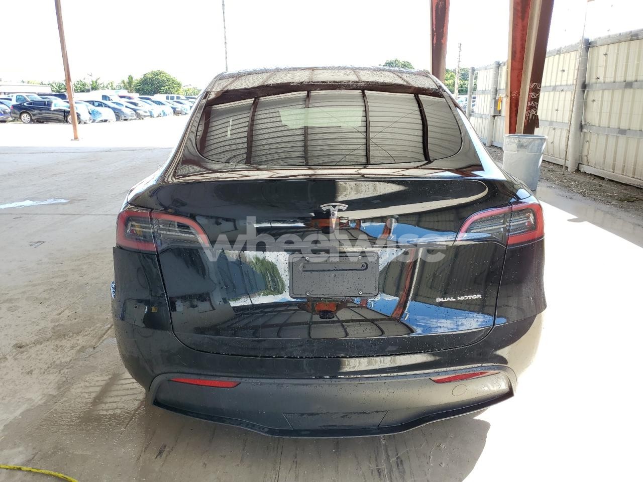 Photo 6 of 2024 TESLA MODEL Y (VIN 7SAYGAEE2RF212375)