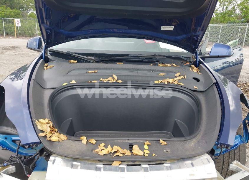 Photo 10 of 2022 Tesla Model Y LONG RANGE DUAL MOTOR ALL-WHEEL DRIVE (VIN 7SAYGAEE3NF394274)