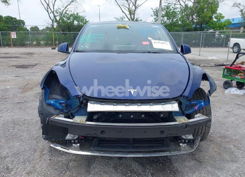 Photo 13 of 2022 Tesla Model Y LONG RANGE DUAL MOTOR ALL-WHEEL DRIVE (VIN 7SAYGAEE3NF394274)