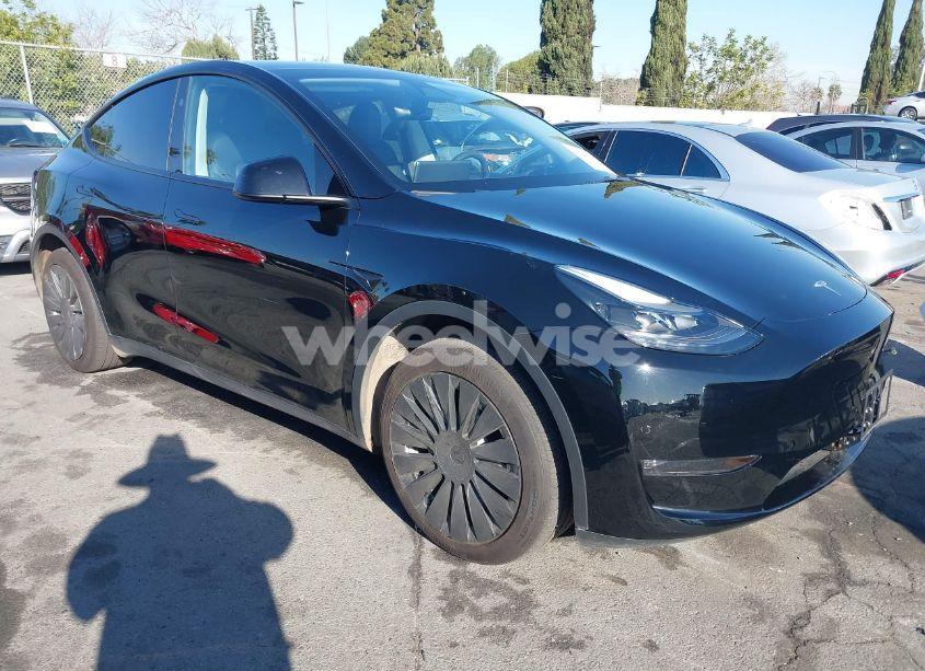2023 Tesla Model Y AWD/LONG RANGE DUAL MOTOR ALL-WHEEL DRIVE (VIN 7SAYGAEE3PF883034) main photo