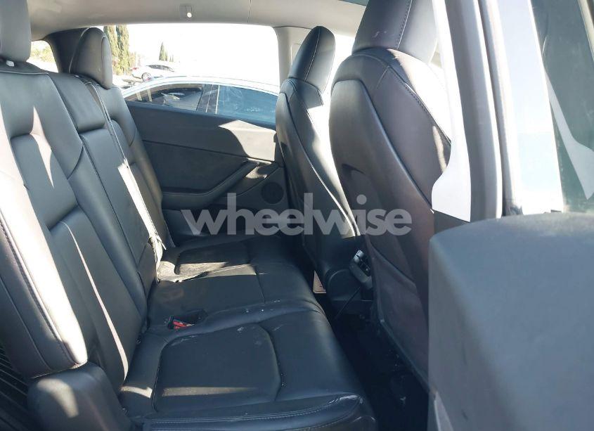 Photo 8 of 2023 Tesla Model Y AWD/LONG RANGE DUAL MOTOR ALL-WHEEL DRIVE (VIN 7SAYGAEE3PF883034)