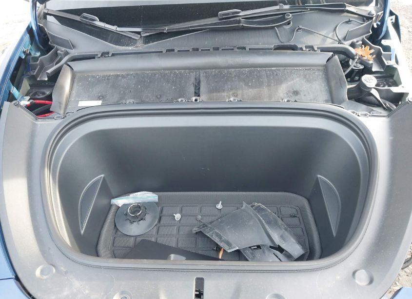 Photo 10 of 2023 Tesla Model Y AWD/LONG RANGE DUAL MOTOR ALL-WHEEL DRIVE (VIN 7SAYGAEE3PF970786)