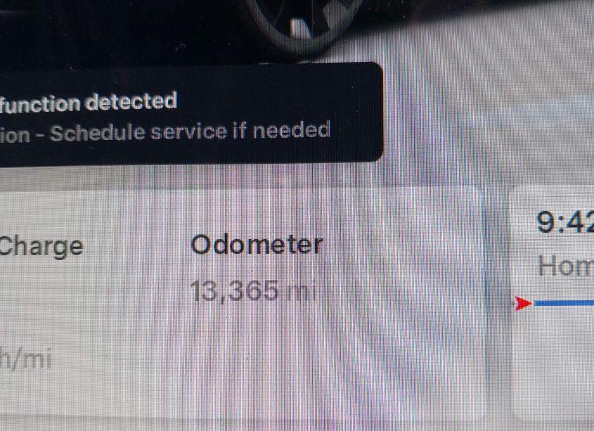 Photo 16 of 2023 Tesla Model Y AWD/LONG RANGE DUAL MOTOR ALL-WHEEL DRIVE (VIN 7SAYGAEE3PF970786)