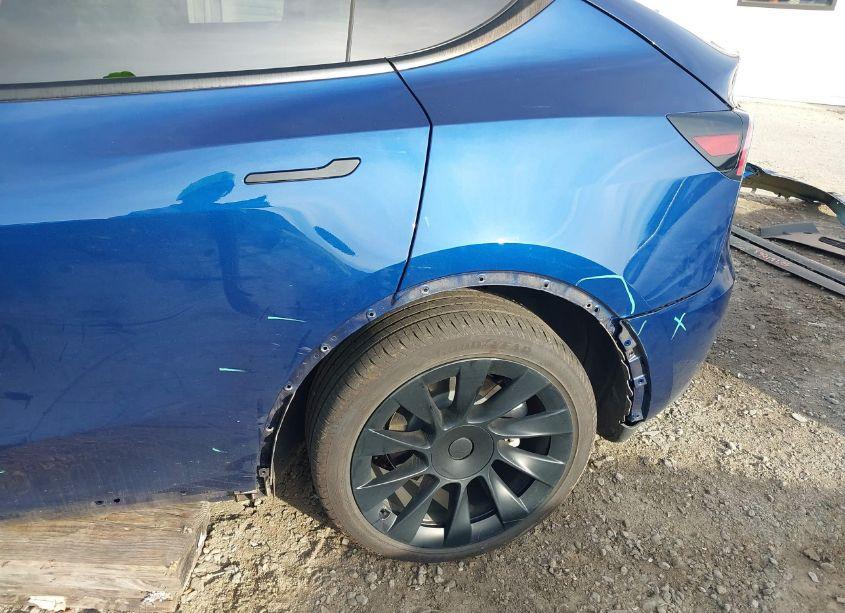 Photo 21 of 2023 Tesla Model Y AWD/LONG RANGE DUAL MOTOR ALL-WHEEL DRIVE (VIN 7SAYGAEE3PF970786)