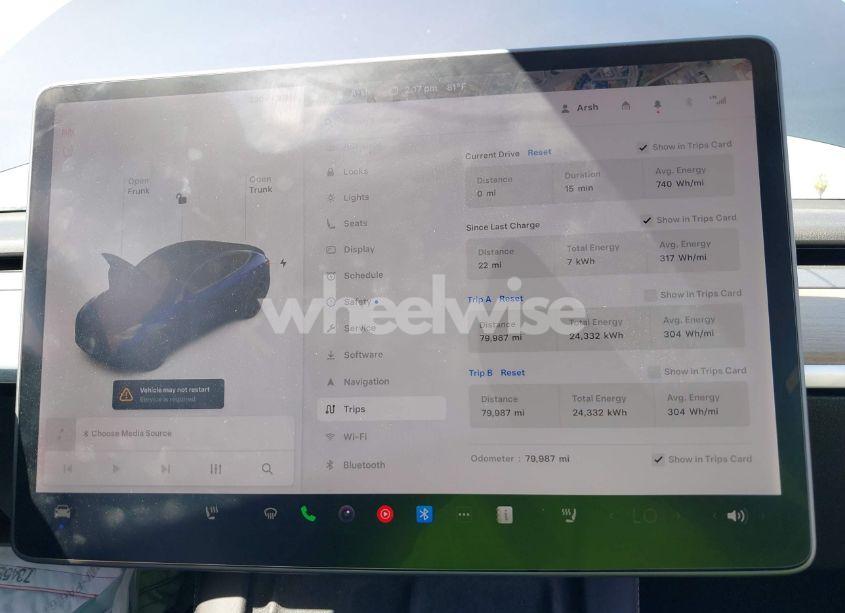 Photo 18 of 2022 Tesla Model Y LONG RANGE DUAL MOTOR ALL-WHEEL DRIVE (VIN 7SAYGAEE4NF341230)