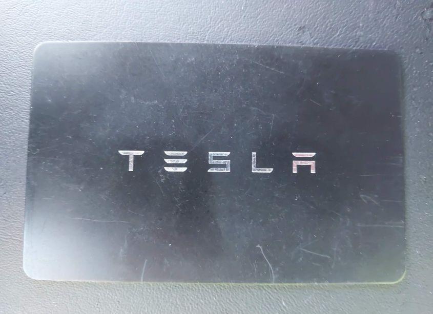 Photo 11 of 2023 Tesla Model Y AWD/LONG RANGE DUAL MOTOR ALL-WHEEL DRIVE (VIN 7SAYGAEE4PF797666)