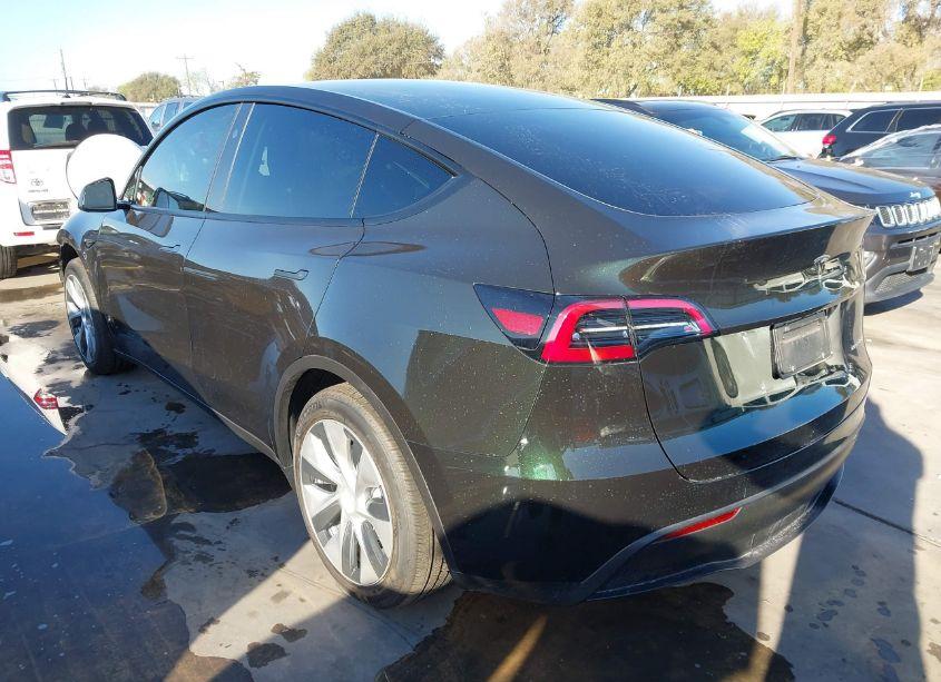 Photo 3 of 2023 Tesla Model Y AWD/LONG RANGE DUAL MOTOR ALL-WHEEL DRIVE (VIN 7SAYGAEE4PF797666)