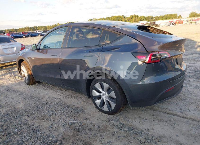 Photo 3 of 2023 Tesla Model Y AWD/LONG RANGE DUAL MOTOR ALL-WHEEL DRIVE (VIN 7SAYGAEE4PF878635)