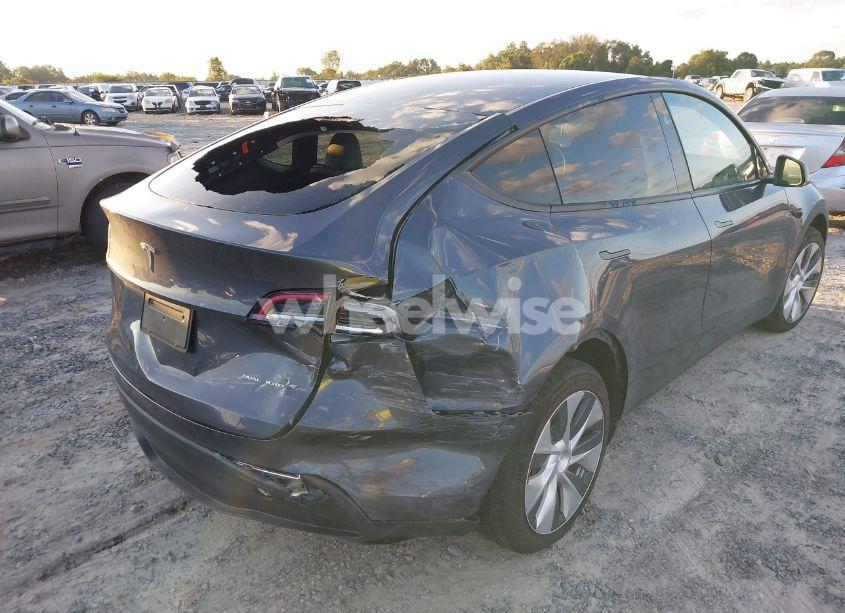 Photo 6 of 2023 Tesla Model Y AWD/LONG RANGE DUAL MOTOR ALL-WHEEL DRIVE (VIN 7SAYGAEE4PF878635)