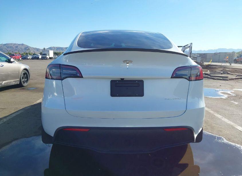 Photo 16 of 2023 Tesla Model Y AWD/LONG RANGE DUAL MOTOR ALL-WHEEL DRIVE (VIN 7SAYGAEE4PF969503)