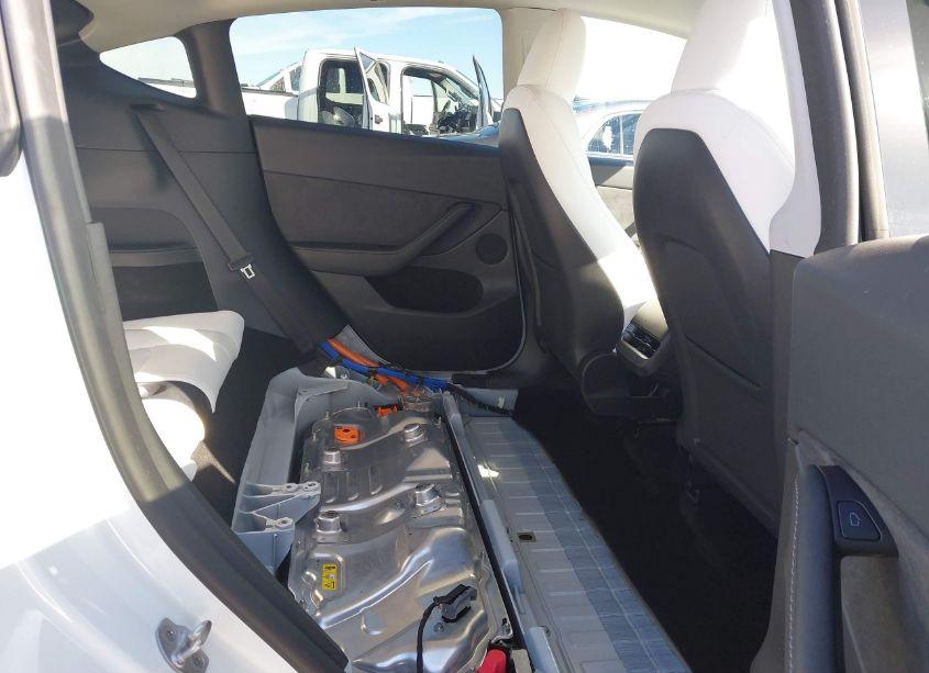 Photo 8 of 2023 Tesla Model Y AWD/LONG RANGE DUAL MOTOR ALL-WHEEL DRIVE (VIN 7SAYGAEE4PF969503)