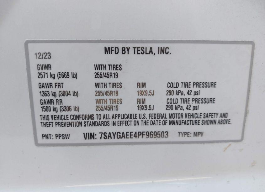 Photo 9 of 2023 Tesla Model Y AWD/LONG RANGE DUAL MOTOR ALL-WHEEL DRIVE (VIN 7SAYGAEE4PF969503)