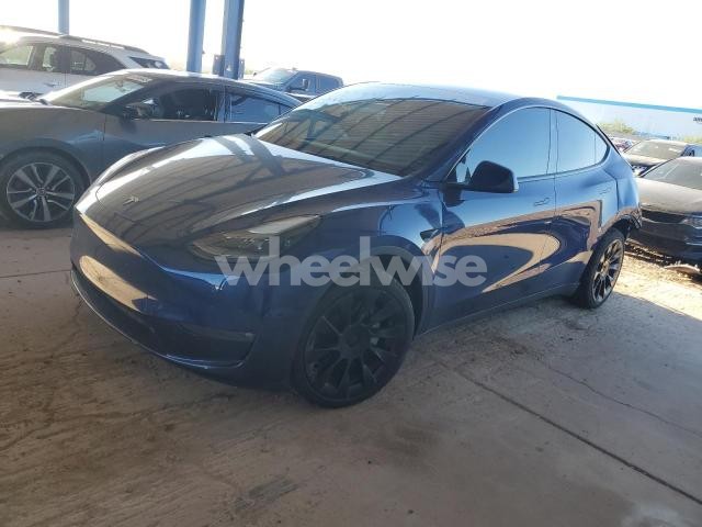 Photo 3 of 2024 TESLA MODEL Y (VIN 7SAYGAEE4RF152082)