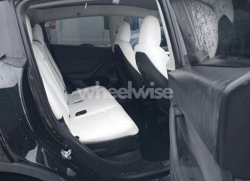 Photo 8 of 2024 Tesla Model Y LONG RANGE DUAL MOTOR ALL-WHEEL DRIVE (VIN 7SAYGAEE4RF985266)