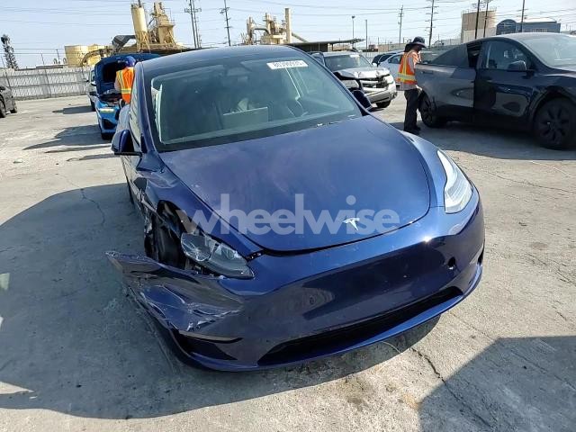 2025 TESLA MODEL Y (VIN 7SAYGAEE4SF215316) main photo