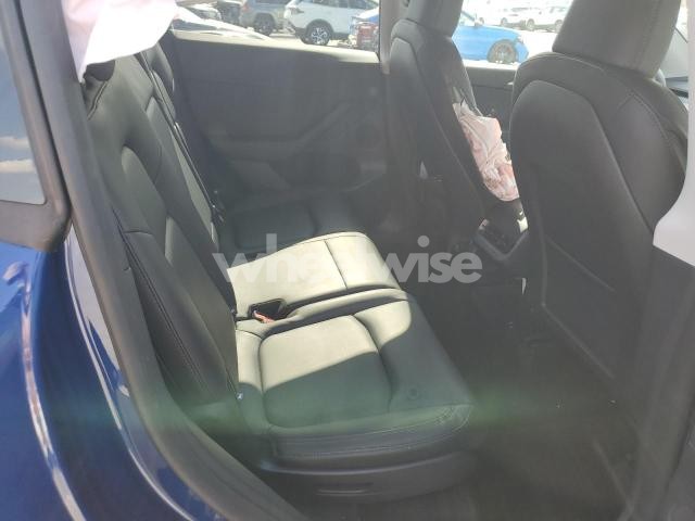 Photo 3 of 2025 TESLA MODEL Y (VIN 7SAYGAEE4SF215316)