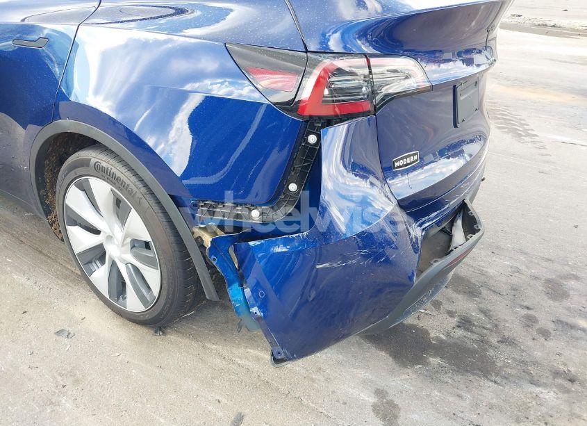 Photo 6 of 2022 Tesla Model Y LONG RANGE DUAL MOTOR ALL-WHEEL DRIVE (VIN 7SAYGAEE5NF517234)