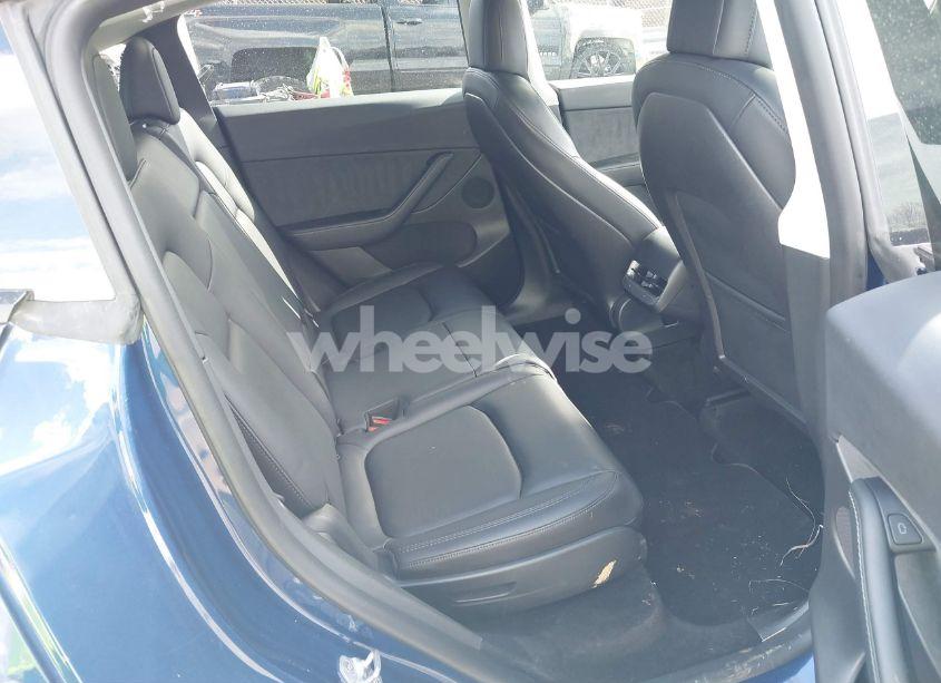 Photo 8 of 2022 Tesla Model Y LONG RANGE DUAL MOTOR ALL-WHEEL DRIVE (VIN 7SAYGAEE5NF517234)