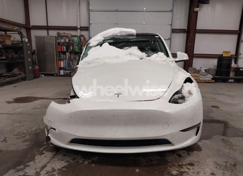 Photo 11 of 2023 Tesla Model Y AWD/LONG RANGE DUAL MOTOR ALL-WHEEL DRIVE (VIN 7SAYGAEE5PF776101)