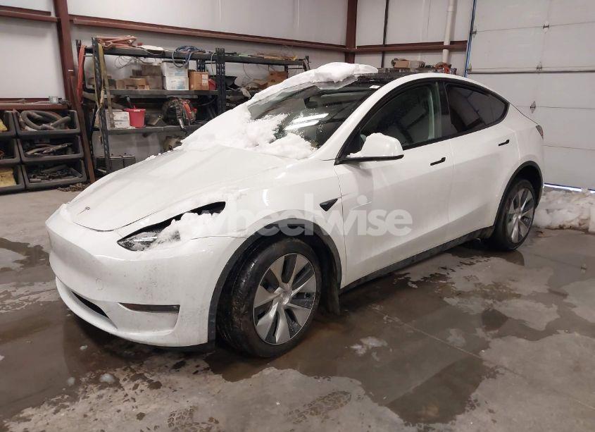 Photo 2 of 2023 Tesla Model Y AWD/LONG RANGE DUAL MOTOR ALL-WHEEL DRIVE (VIN 7SAYGAEE5PF776101)
