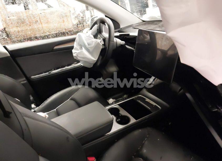 Photo 5 of 2023 Tesla Model Y AWD/LONG RANGE DUAL MOTOR ALL-WHEEL DRIVE (VIN 7SAYGAEE5PF776101)