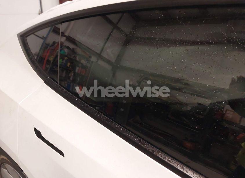 Photo 8 of 2023 Tesla Model Y AWD/LONG RANGE DUAL MOTOR ALL-WHEEL DRIVE (VIN 7SAYGAEE5PF776101)