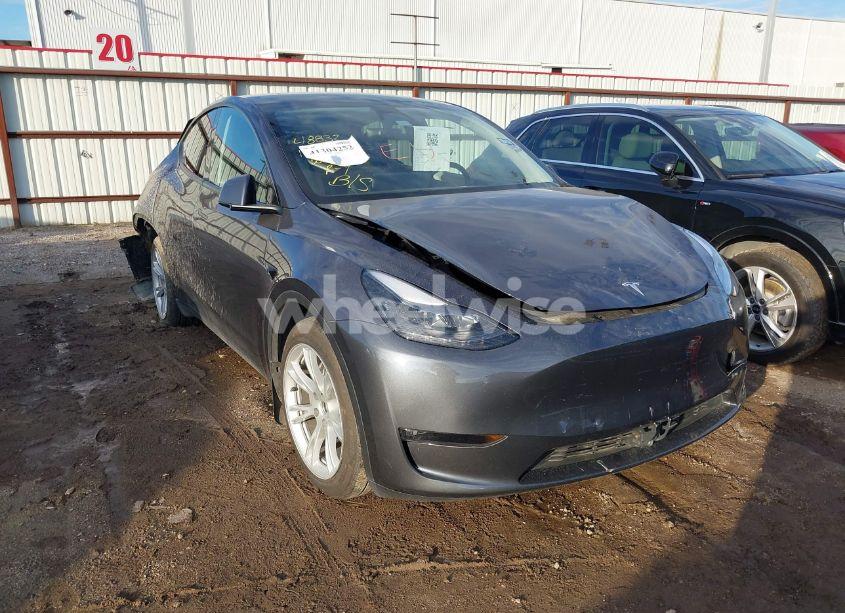 2023 Tesla Model Y AWD/LONG RANGE DUAL MOTOR ALL-WHEEL DRIVE (VIN 7SAYGAEE5PF895329) main photo