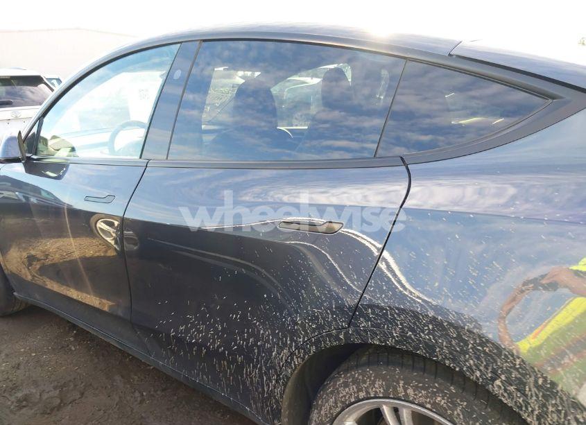 Photo 15 of 2023 Tesla Model Y AWD/LONG RANGE DUAL MOTOR ALL-WHEEL DRIVE (VIN 7SAYGAEE5PF895329)