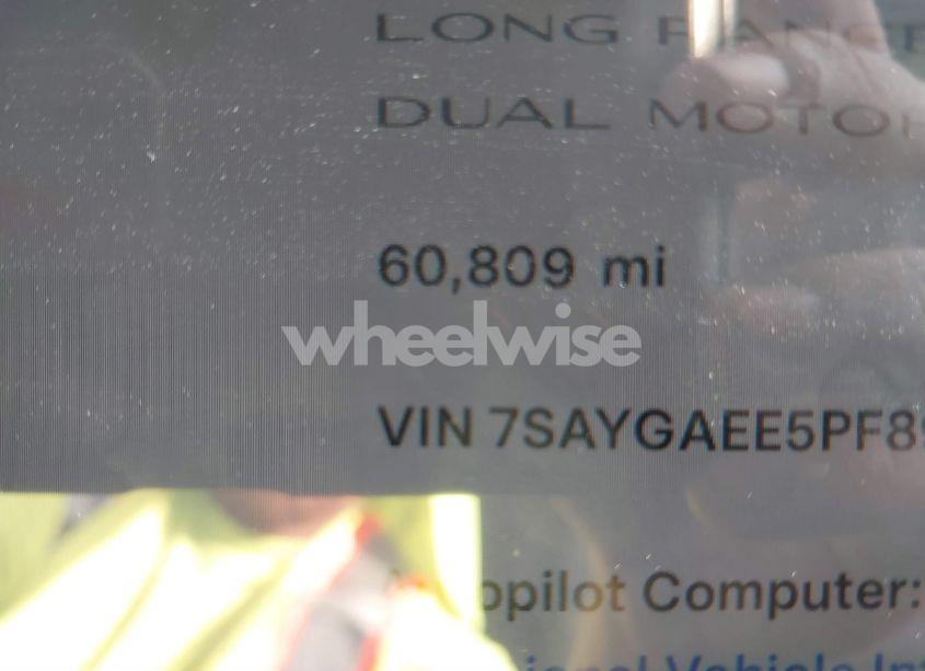 Photo 16 of 2023 Tesla Model Y AWD/LONG RANGE DUAL MOTOR ALL-WHEEL DRIVE (VIN 7SAYGAEE5PF895329)