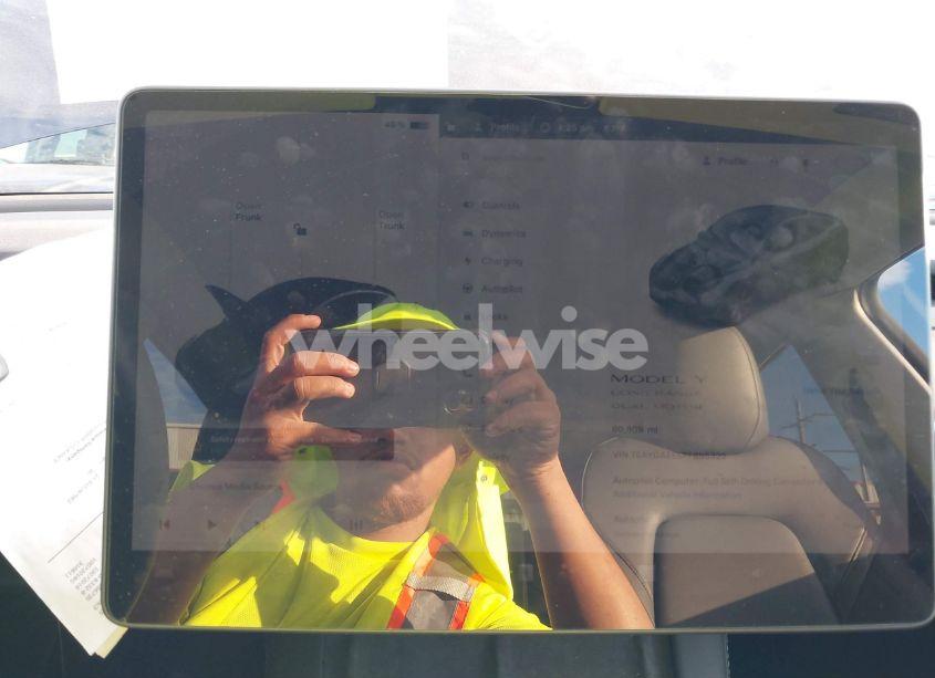 Photo 19 of 2023 Tesla Model Y AWD/LONG RANGE DUAL MOTOR ALL-WHEEL DRIVE (VIN 7SAYGAEE5PF895329)